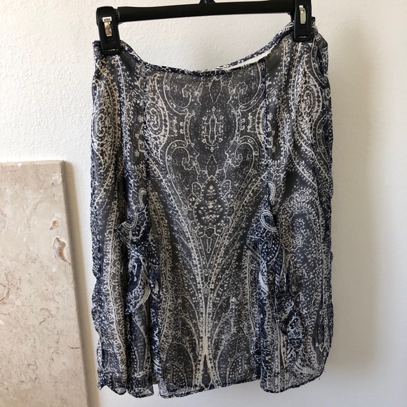 St. John silk printed skirt - Picture 2 of 3